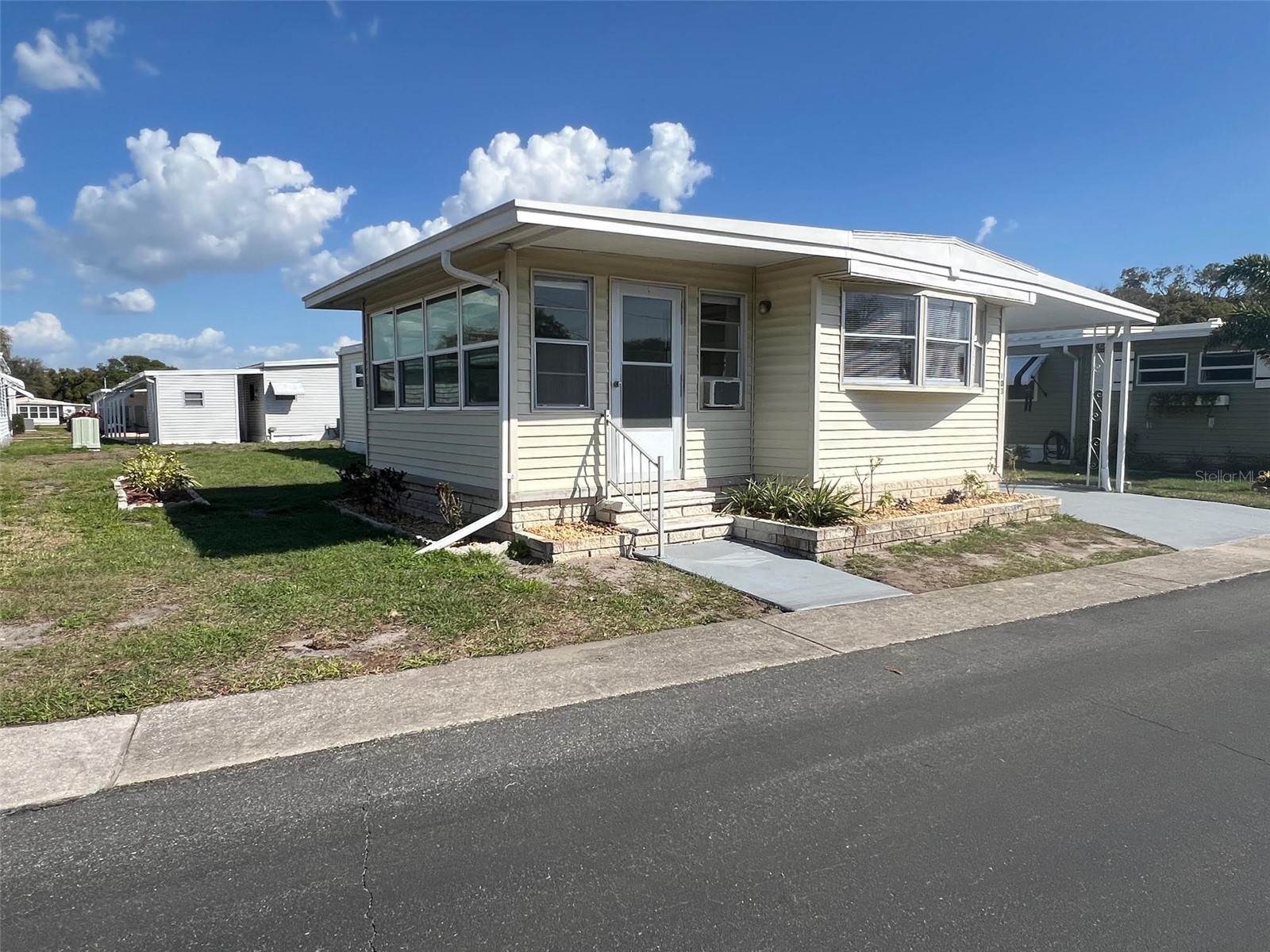 103 PINDO PALM STREET W