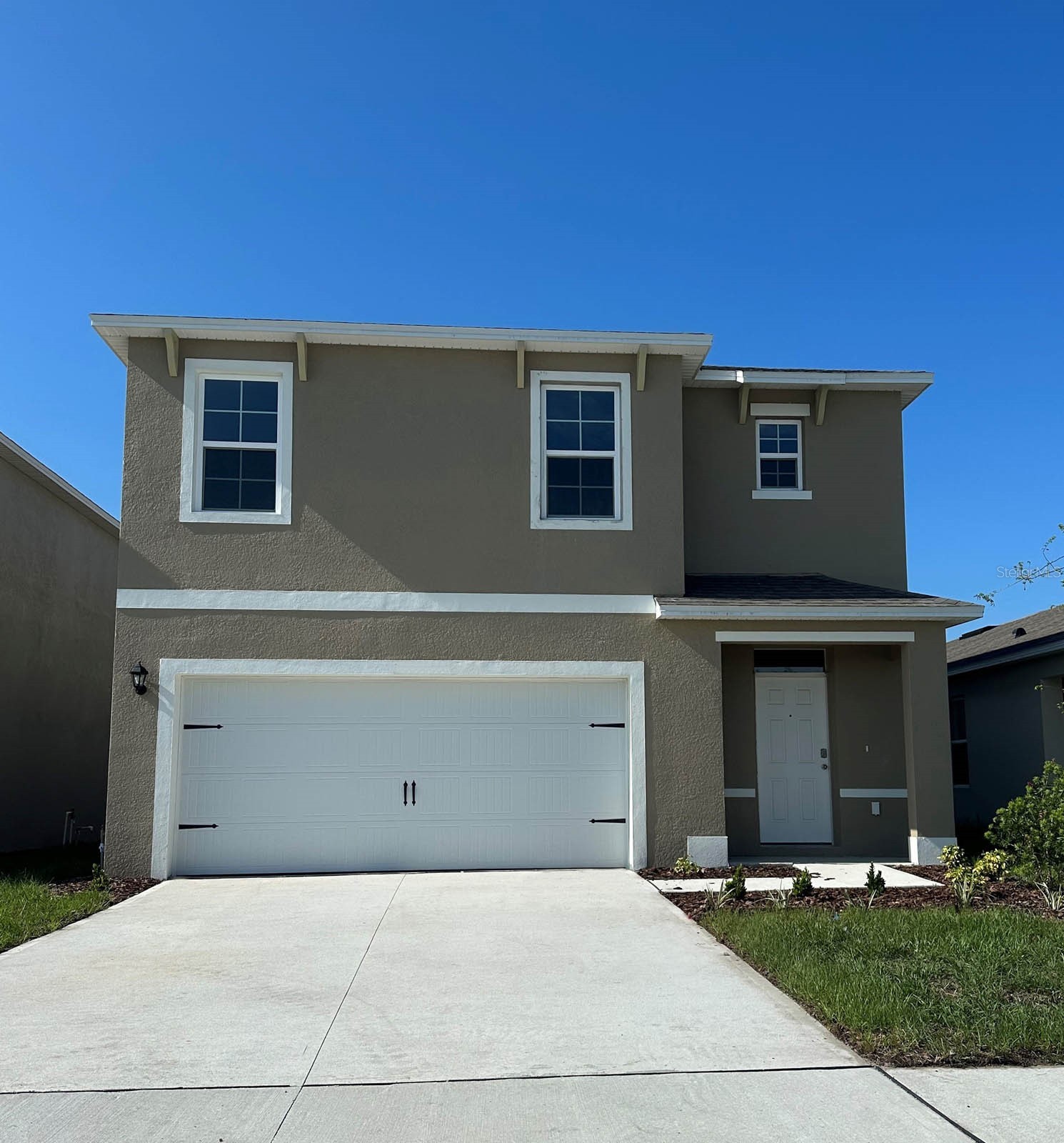 765 AMBLESIDE DRIVE