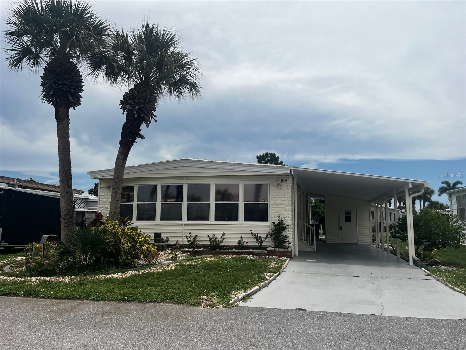 2100 KINGS HIGHWAY 98