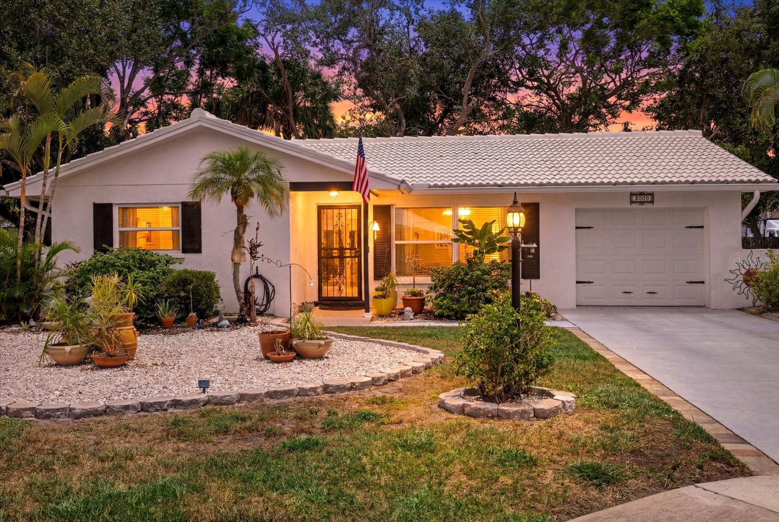 4305 CHINABERRY CIRCLE