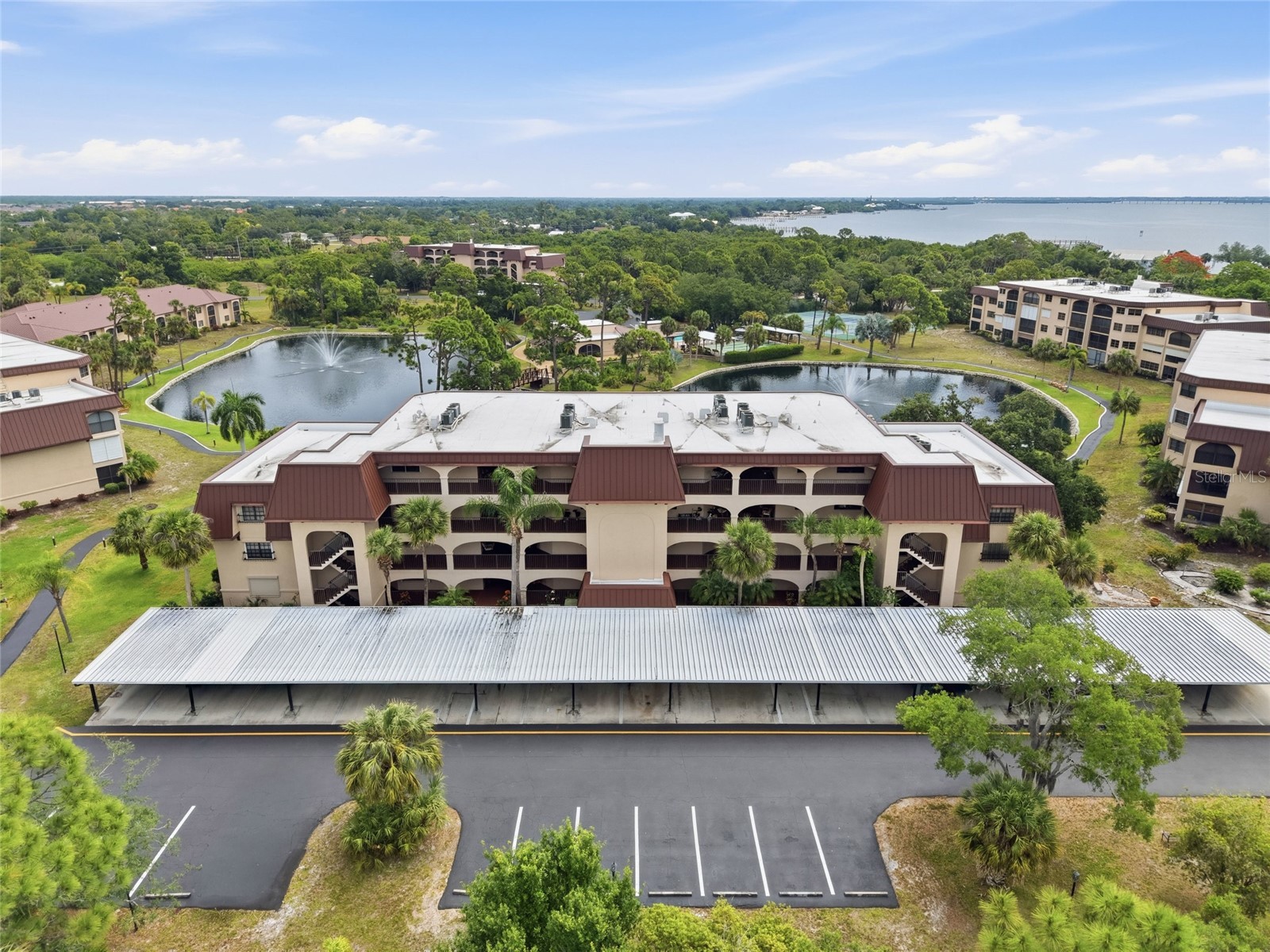 23465 HARBORVIEW ROAD 913