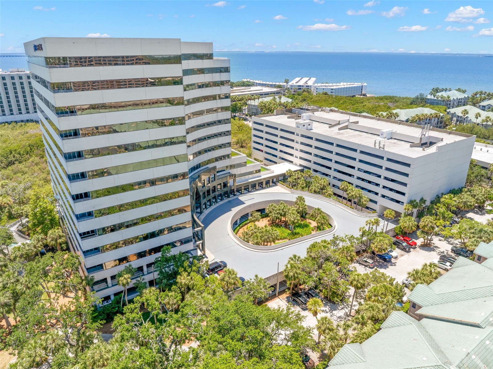 2701 N ROCKY POINT DRIVE 105