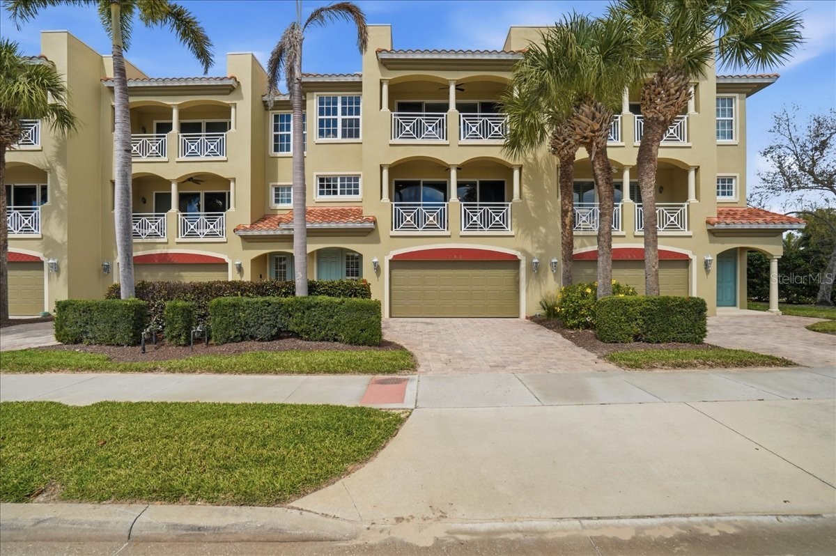 702 GRANADA AVENUE 7