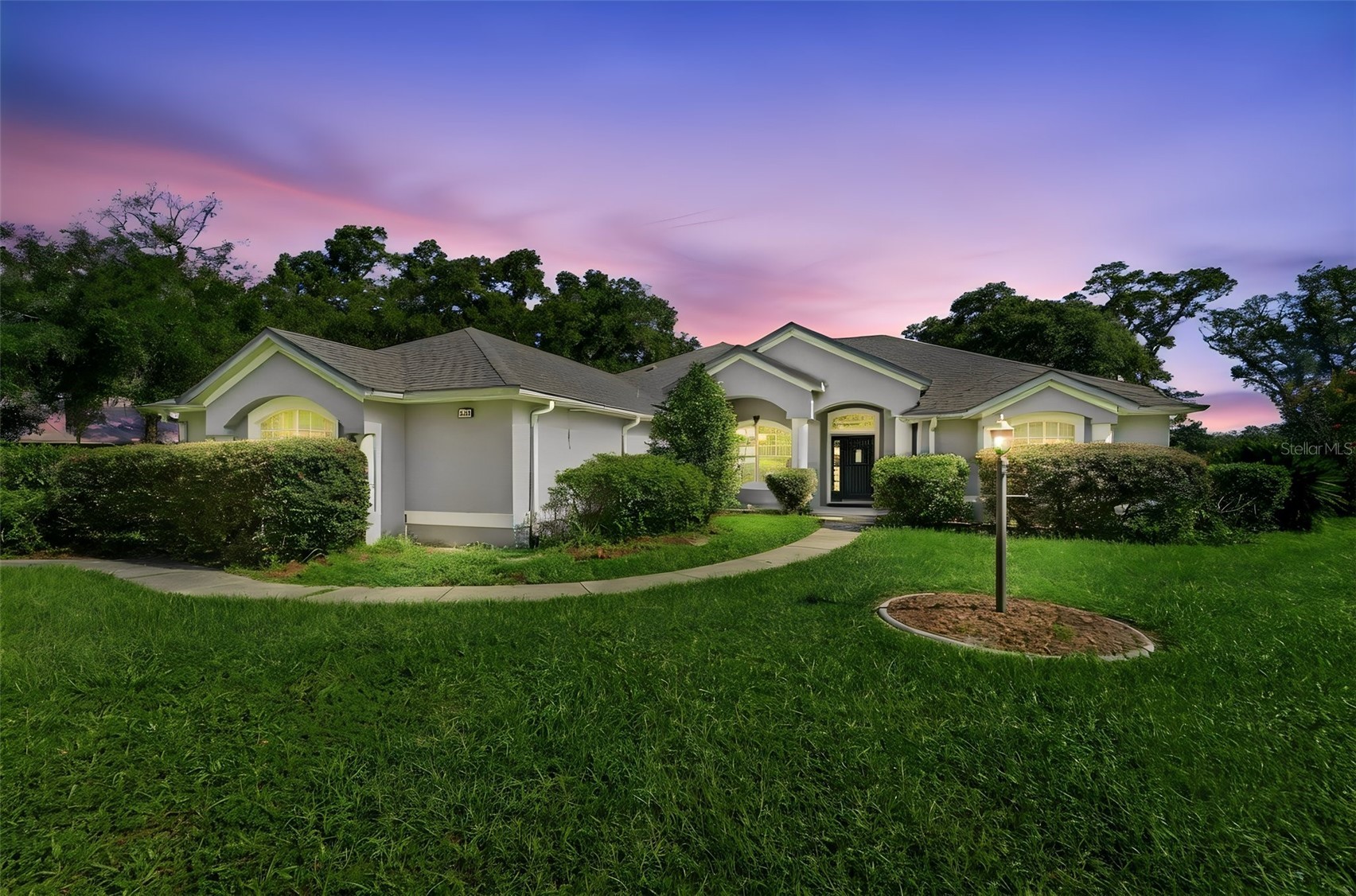 2111 SUN VALLEY LANE