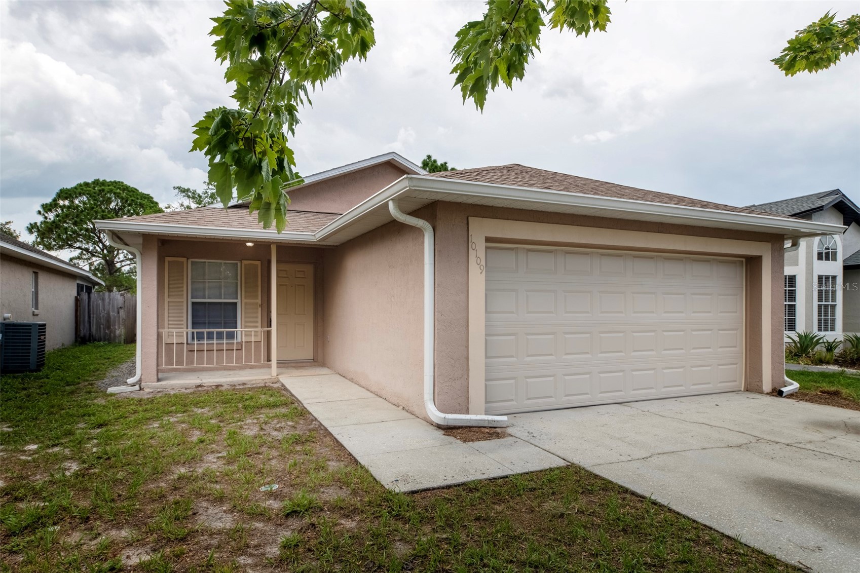 10109 VISTA COVE LANE
