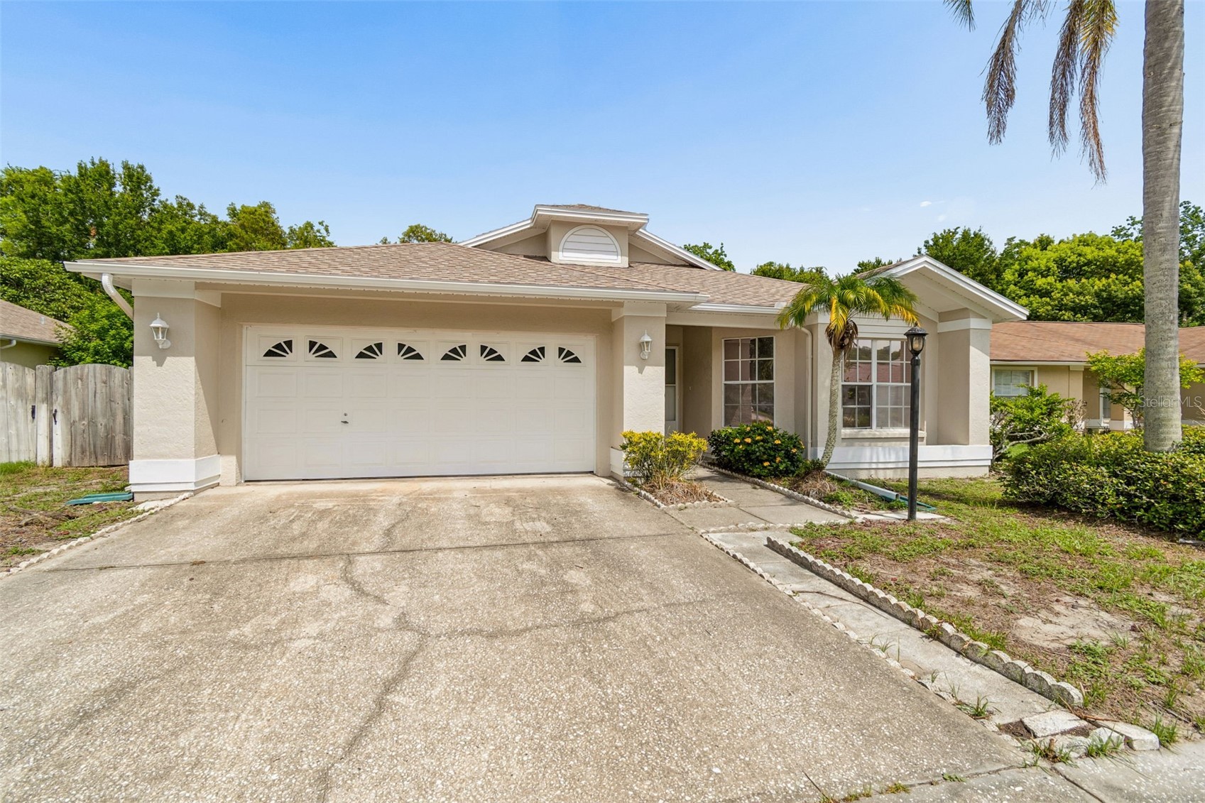 5160 SPIKE HORN DRIVE