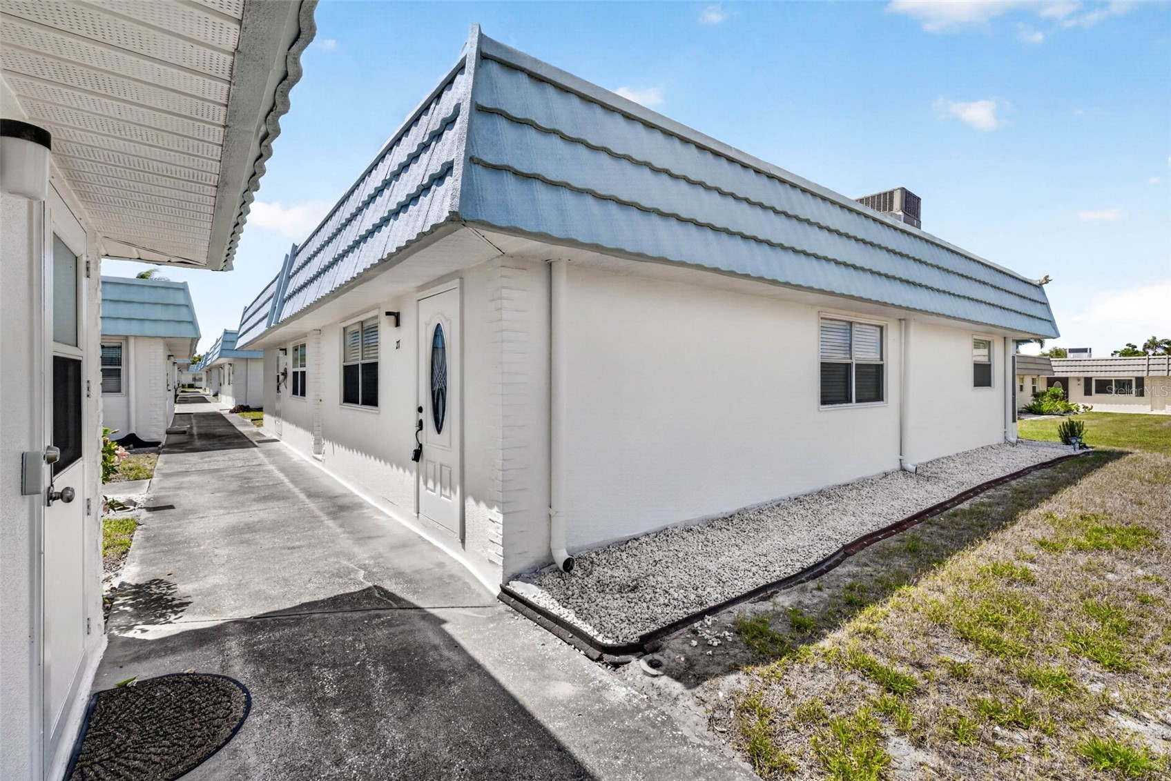 1801 BEDFORD LANE 27