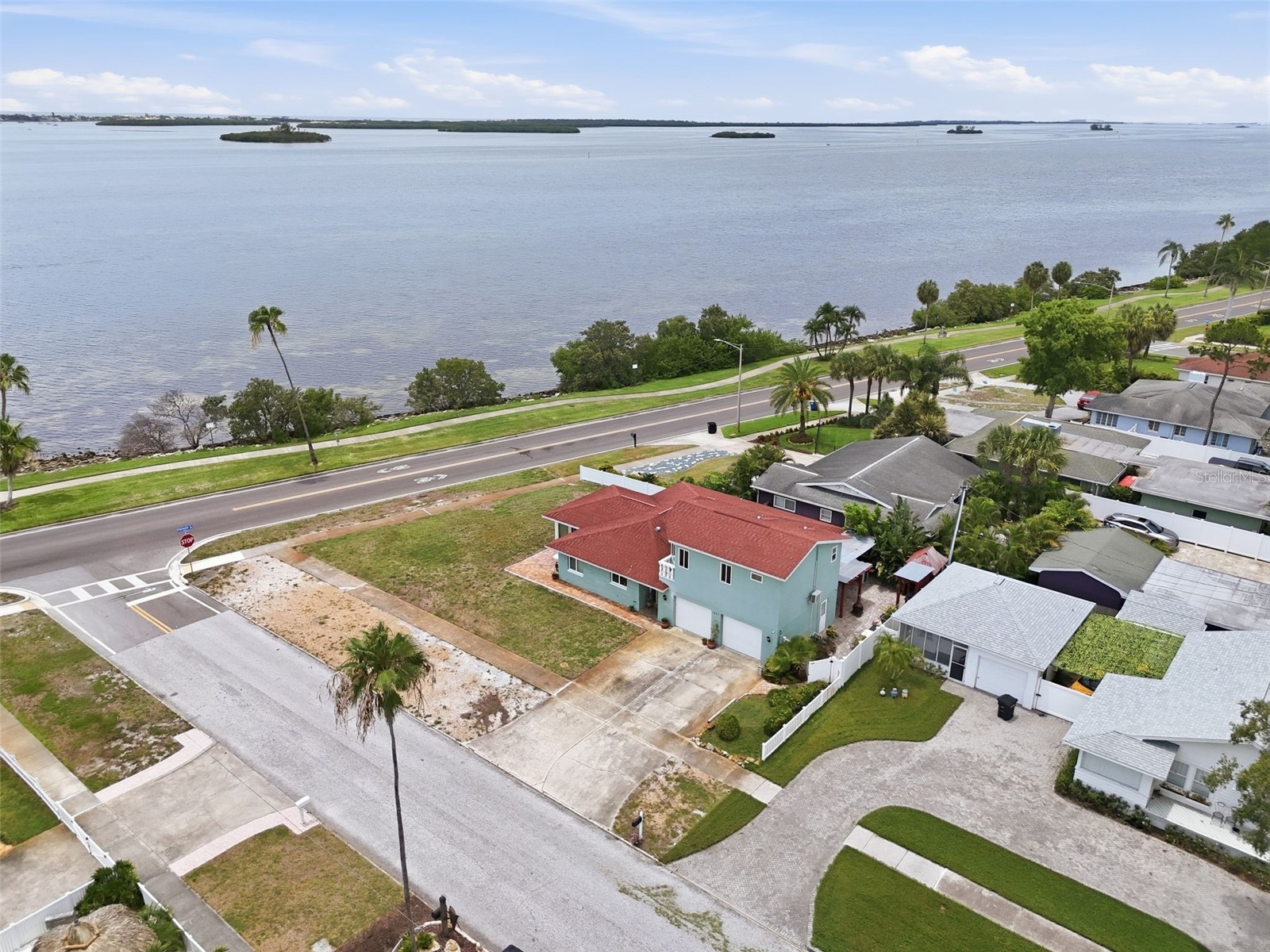 1963 EDGEWATER DRIVE