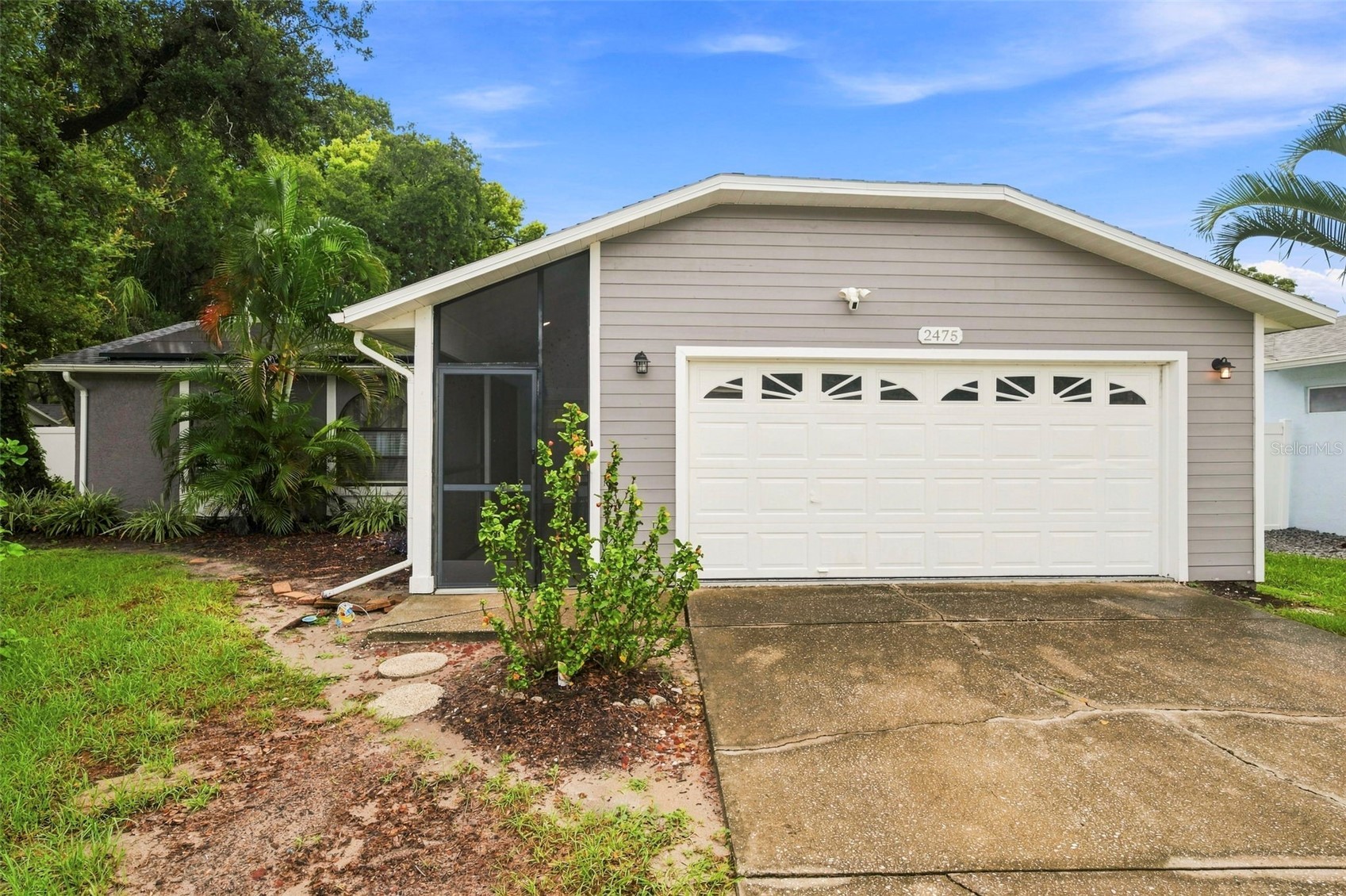 2475 GULFBREEZE CIRCLE