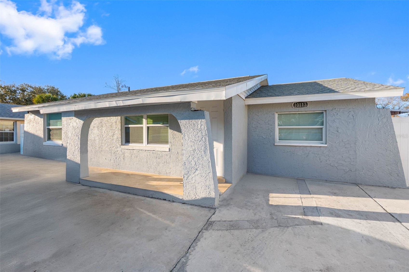 10113 ROYAL ACRES COURT