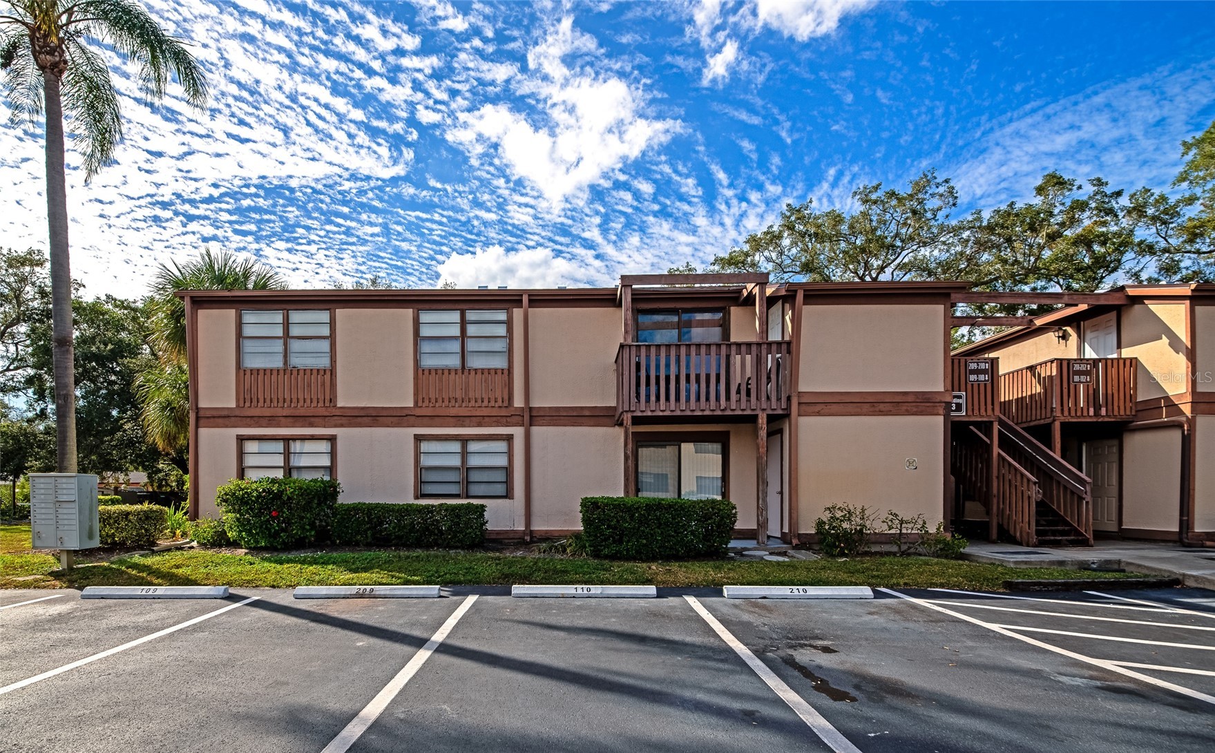 5026 WATER OAK DRIVE 109