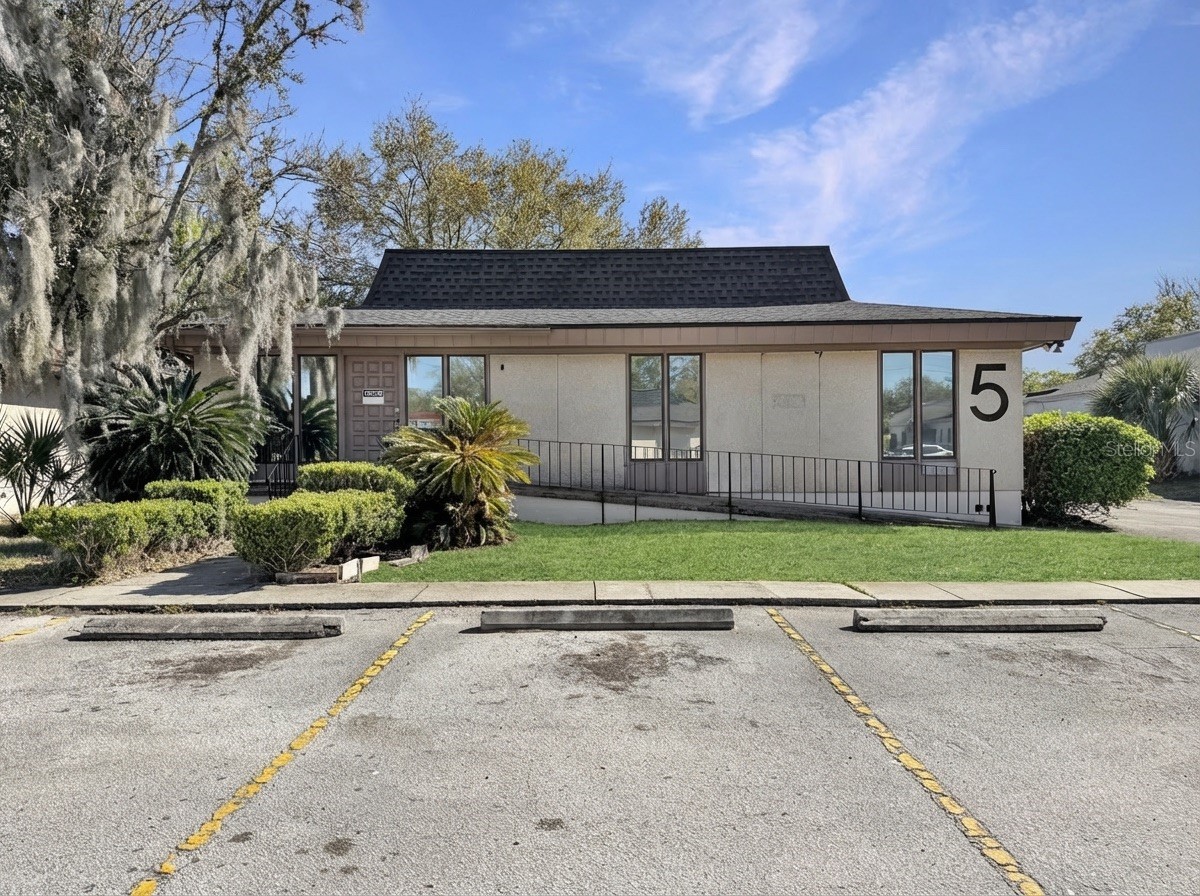 4131 UNIVERSITY BOULEVARD S 5