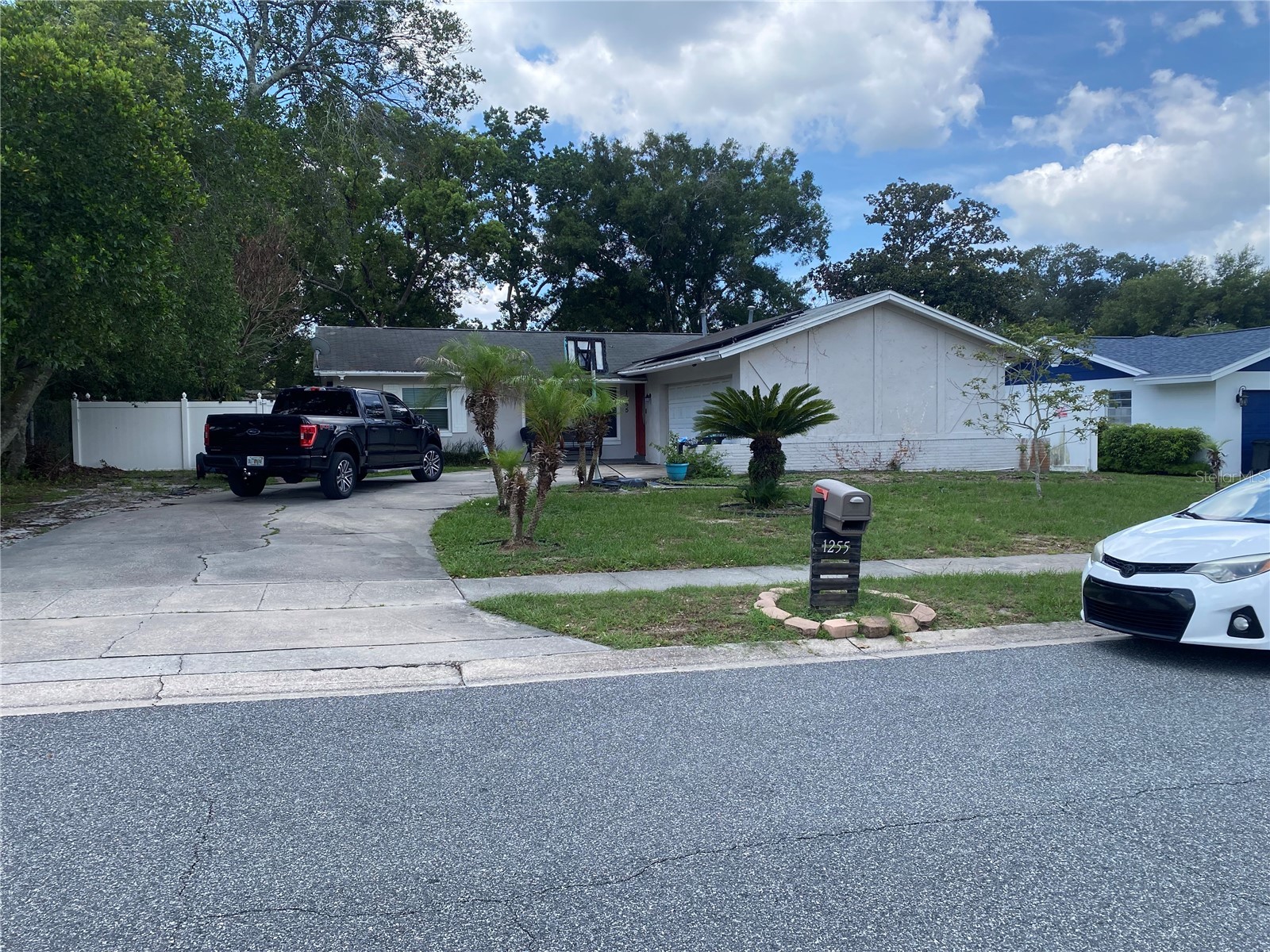 1255 GUINEVERE DRIVE