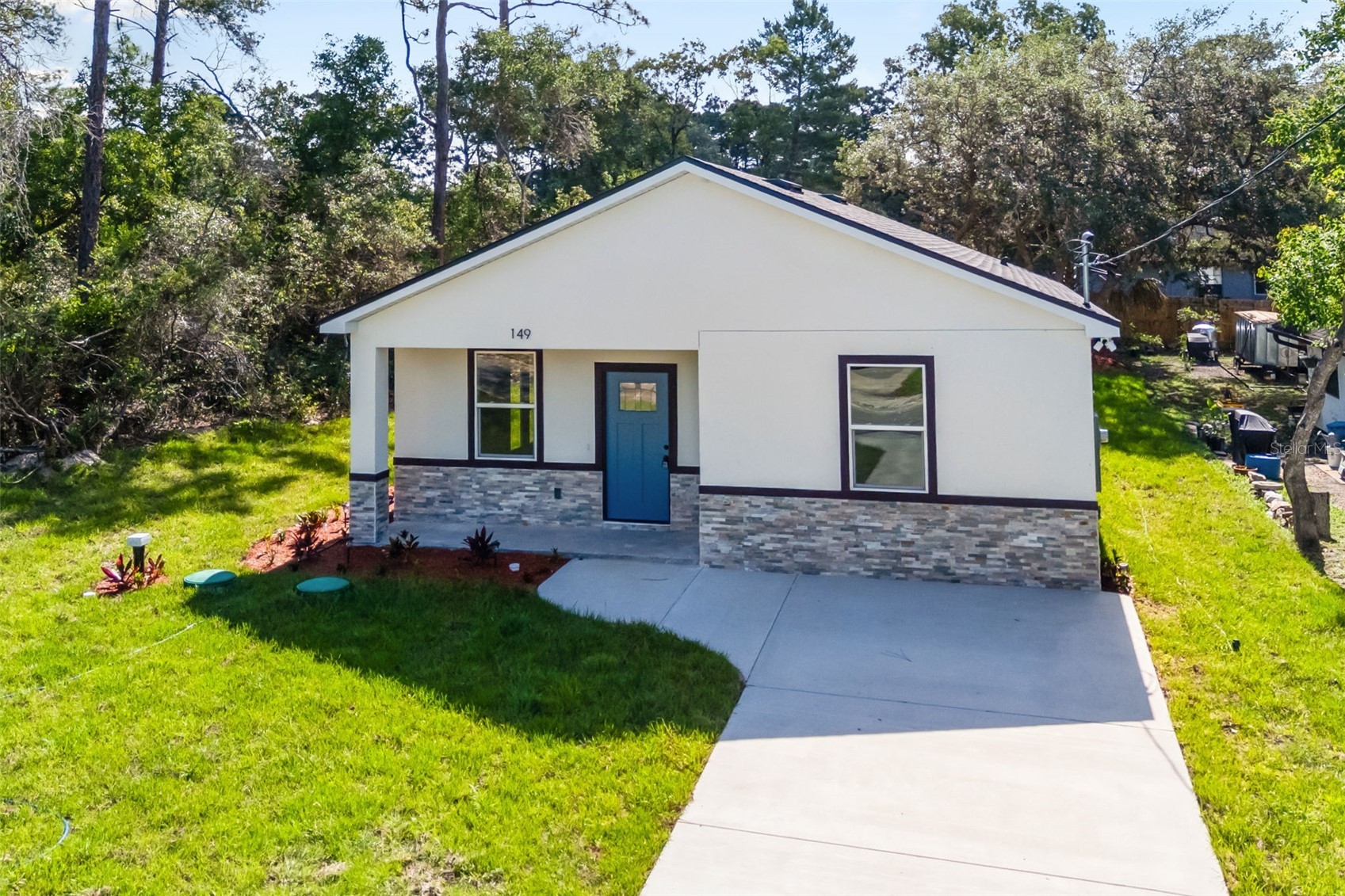 149 HICKORY AVENUE