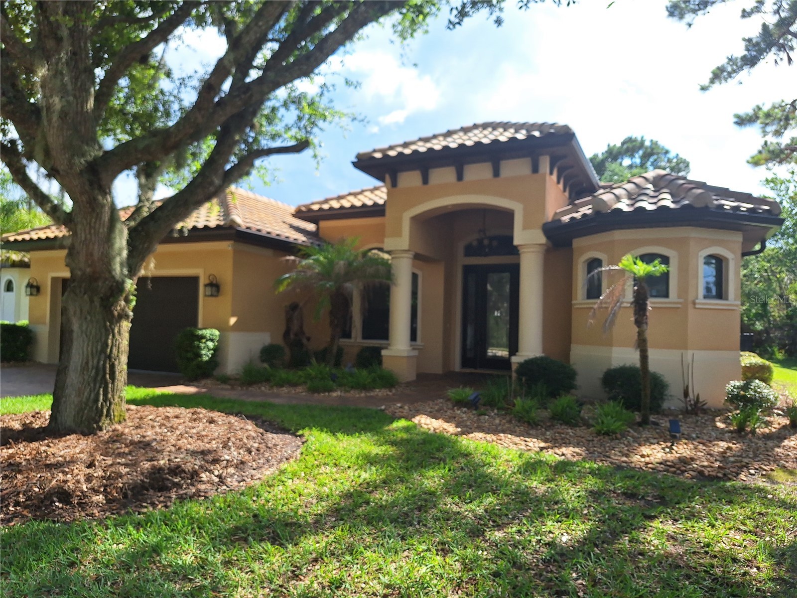 29 N LAKEWALK DRIVE