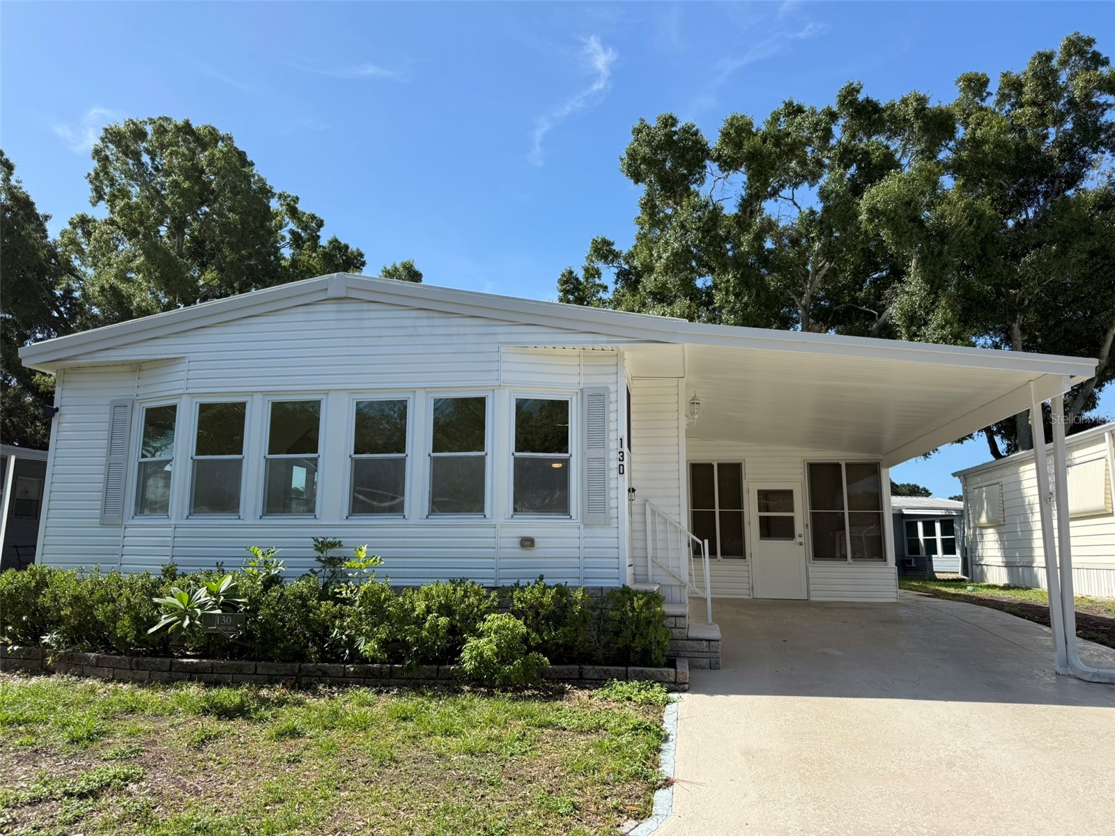 130 CLUBVIEW DRIVE 2