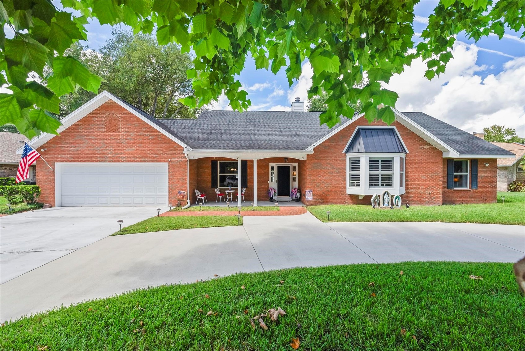 27 WINDING CREEK WAY
