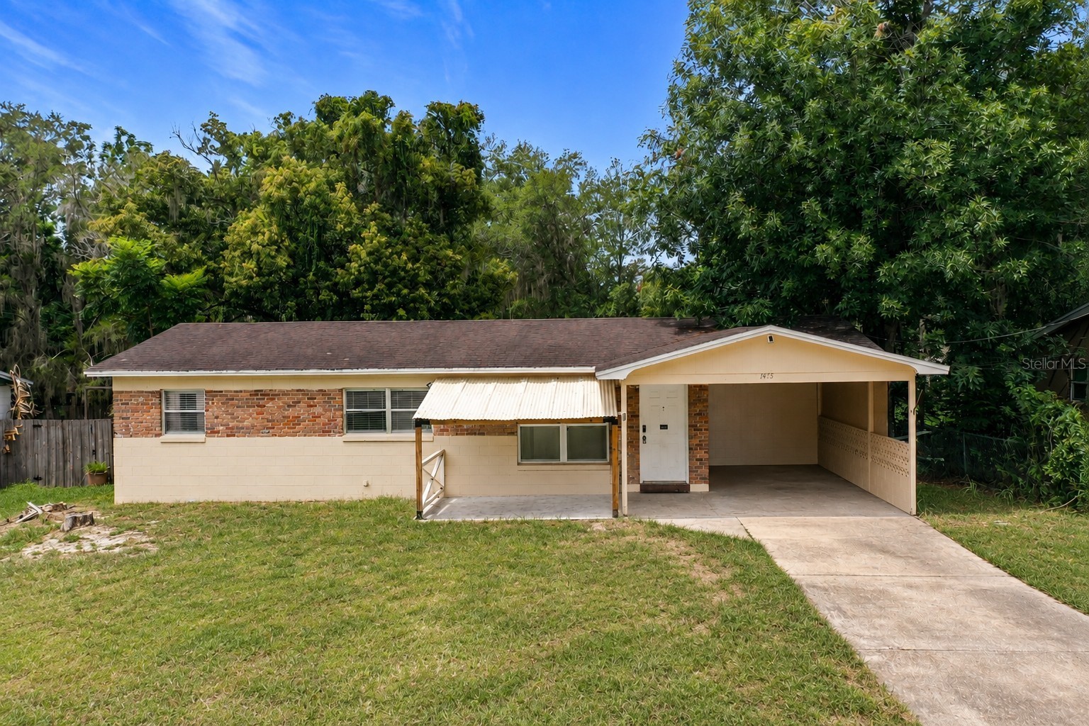 1405 PEMBROOK DRIVE