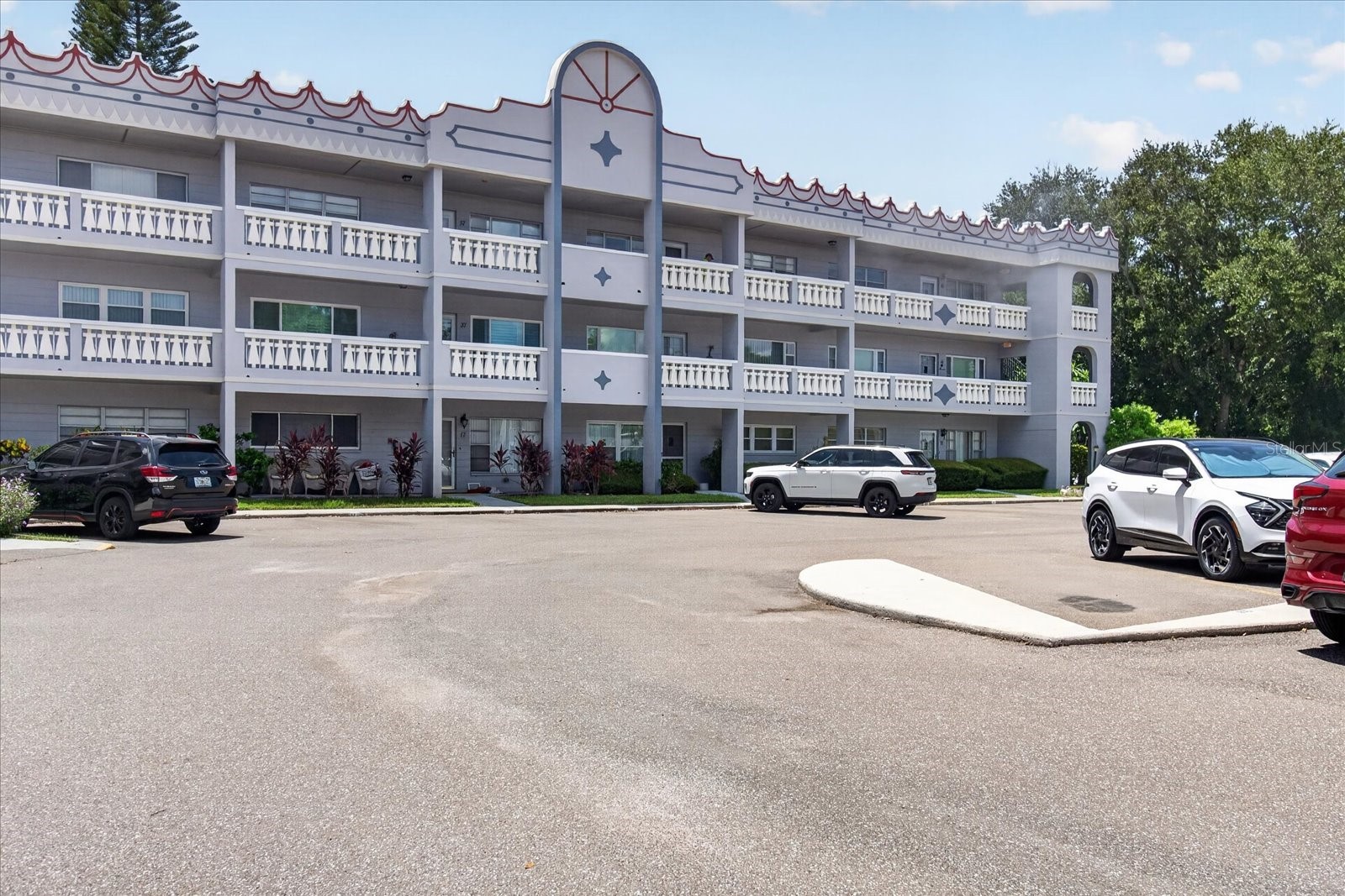 2295 AMERICUS BOULEVARD E 59
