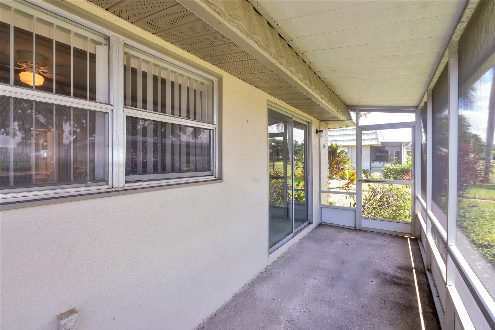 201 KINGS BOULEVARD 5