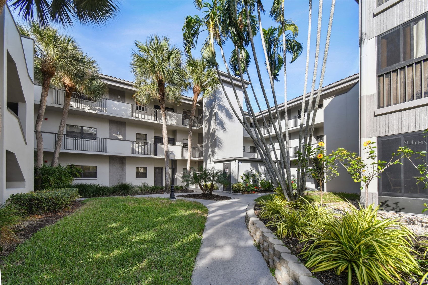 2650 COUNTRYSIDE BOULEVARD C309