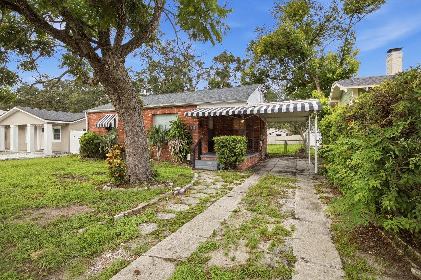 1416 E IDLEWILD AVENUE