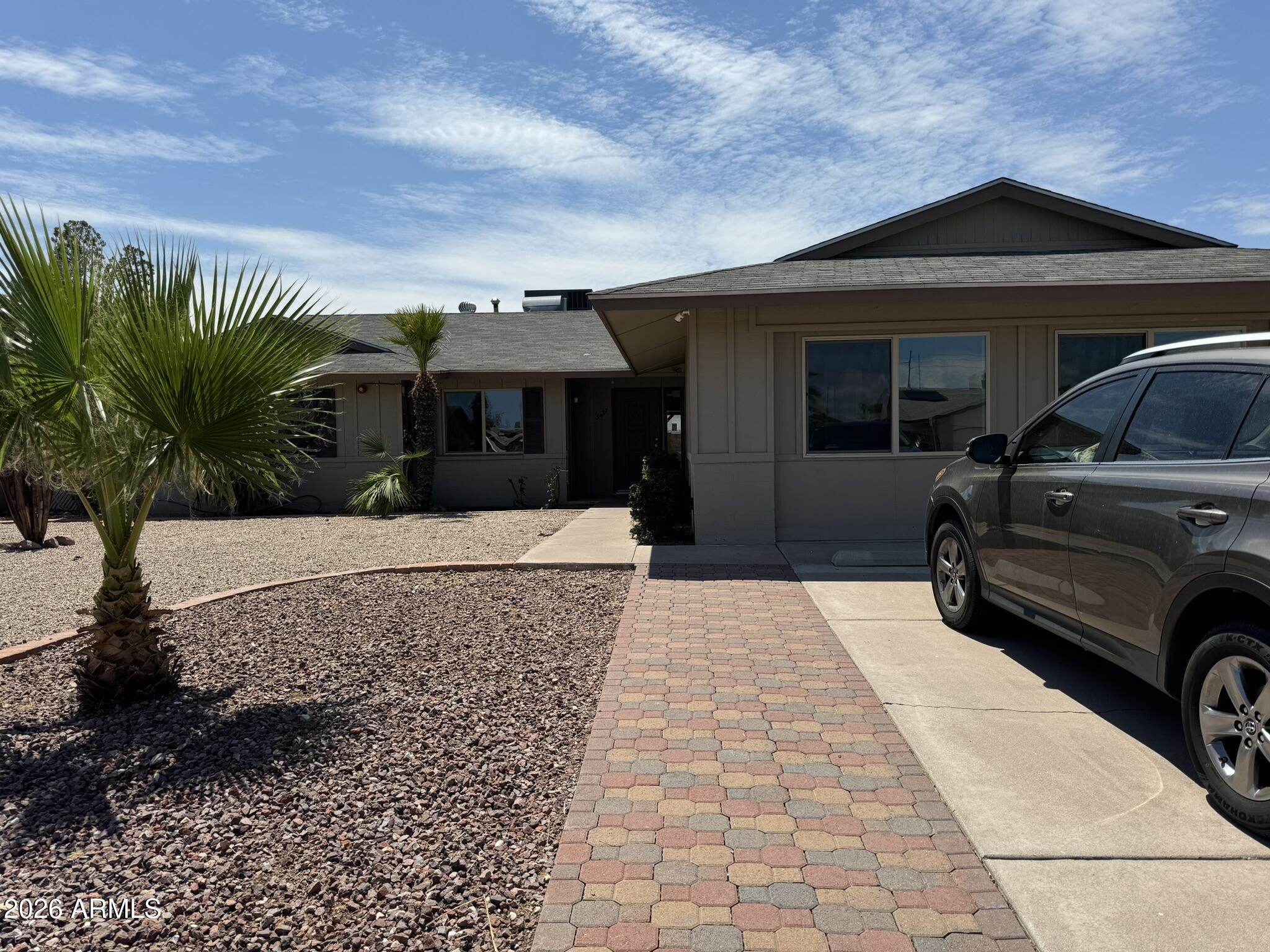 3437 W ACOMA Drive, Phoenix, AZ 85053