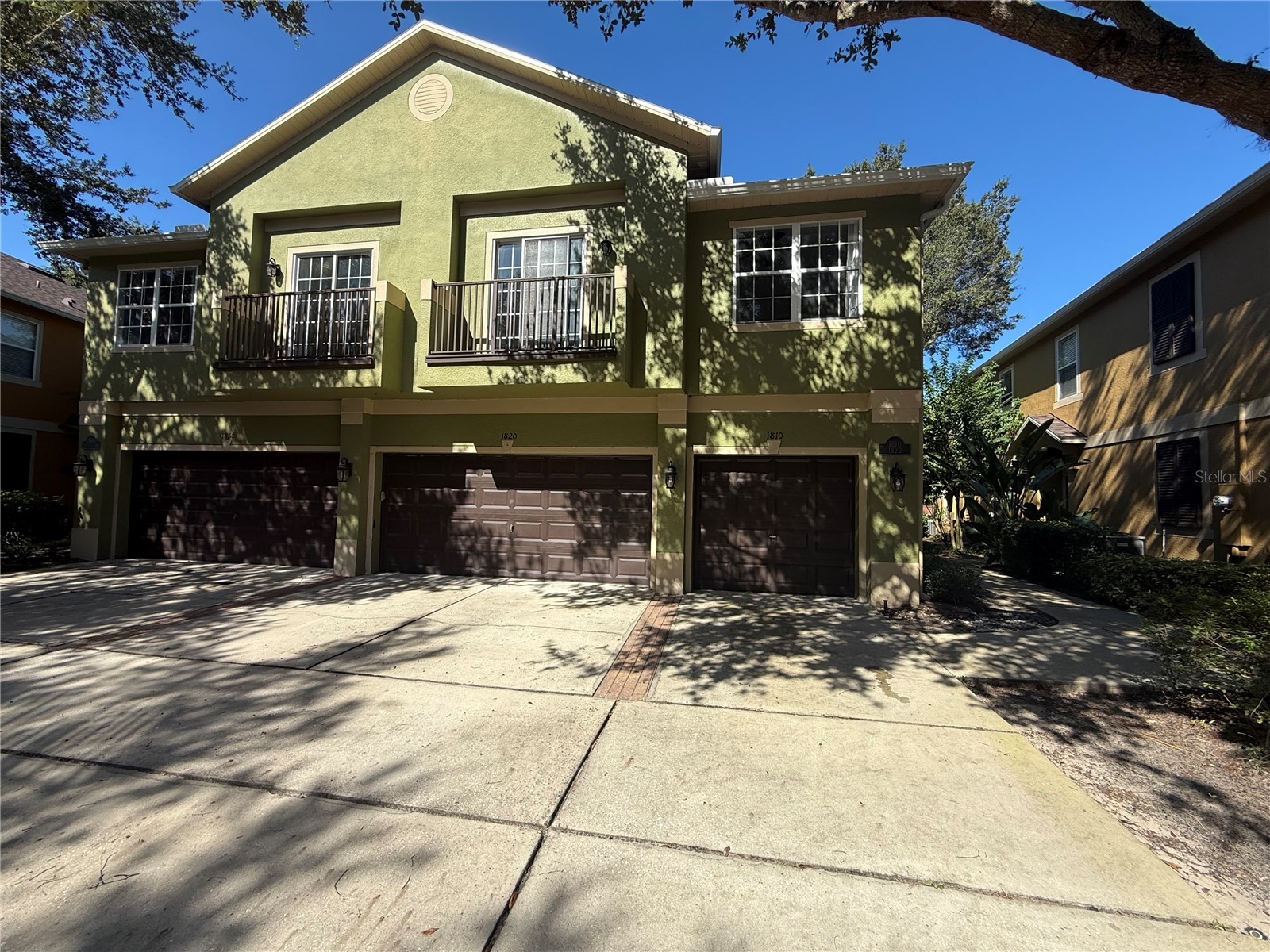 1810 PINE OAK TRAIL