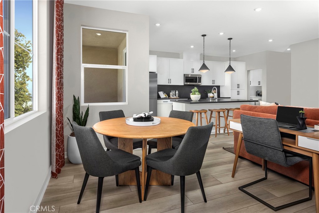 3681 W S. Eichler Paseo 3