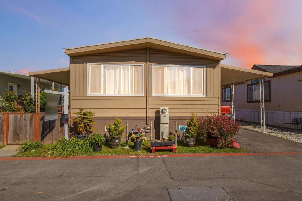 20 Russell Road 59
