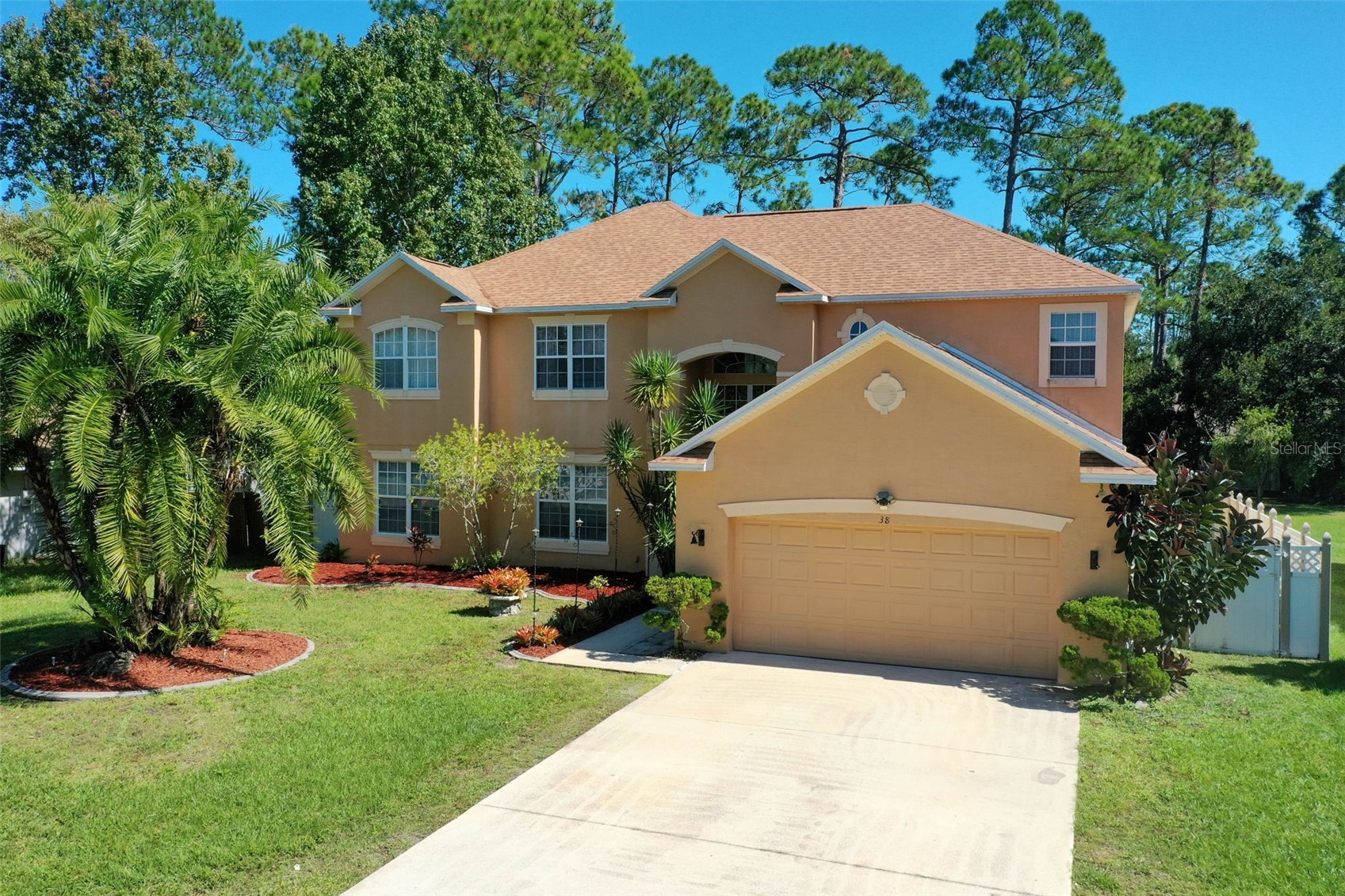 38 BREWSTER LANE