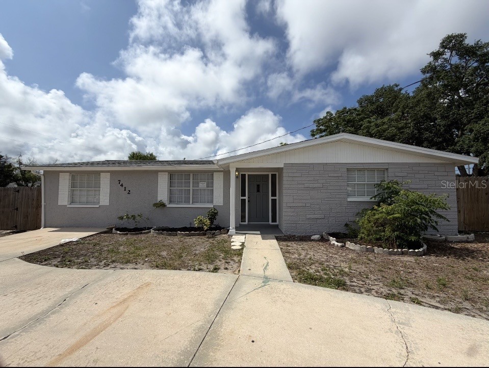 7412 UNIVERSITY DRIVE
