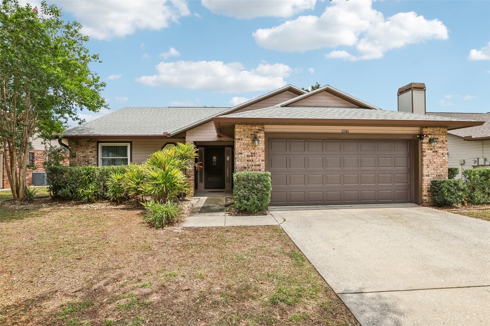 6540 FOXMOOR DRIVE