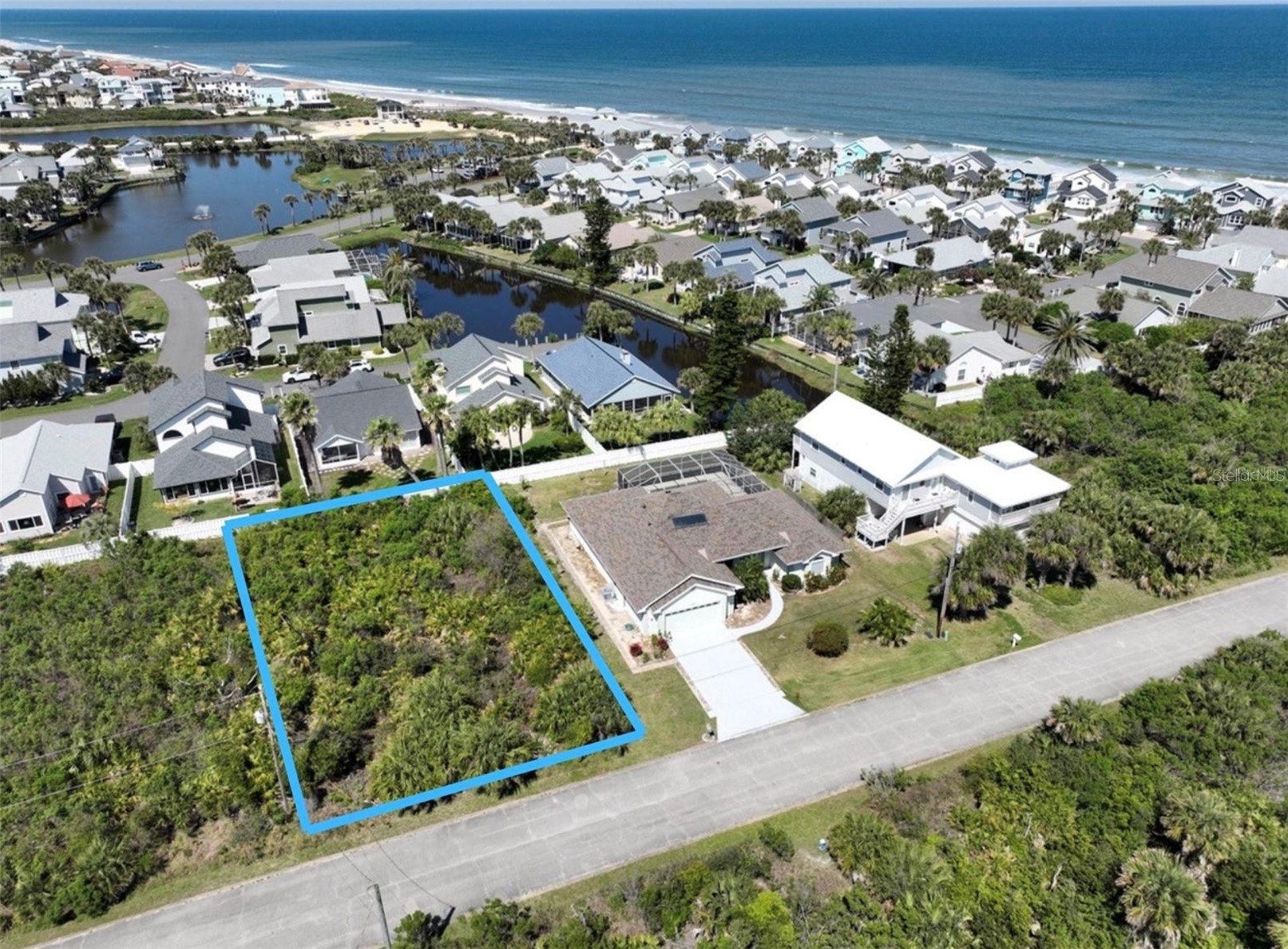 11 MAHOE DRIVE N