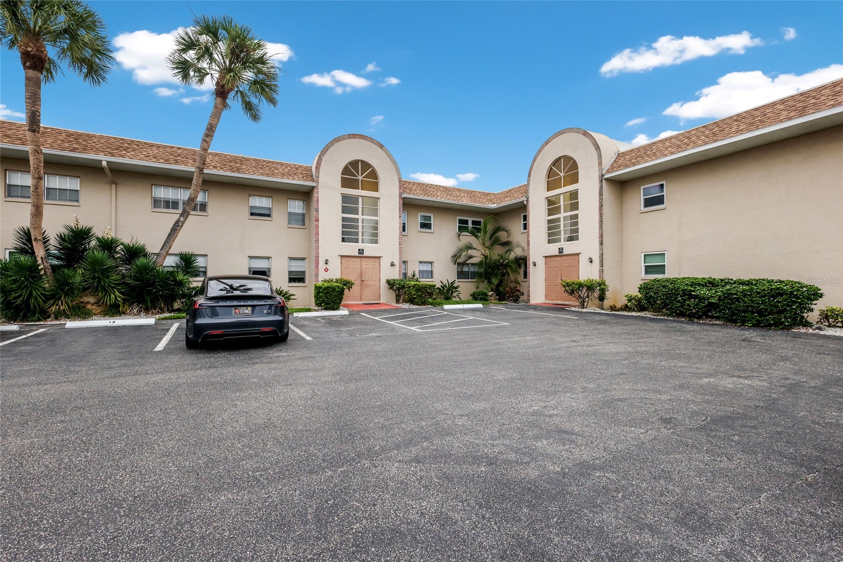 2727 75TH STREET W 7A11