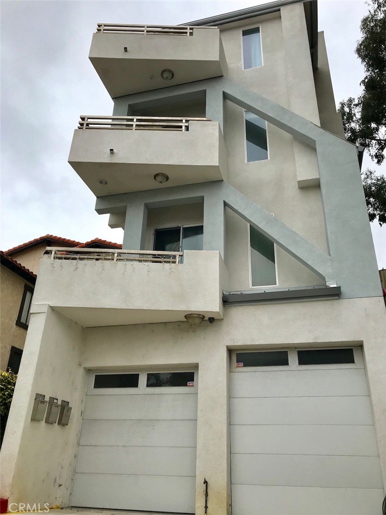 408 Avenida Santa Barbara C