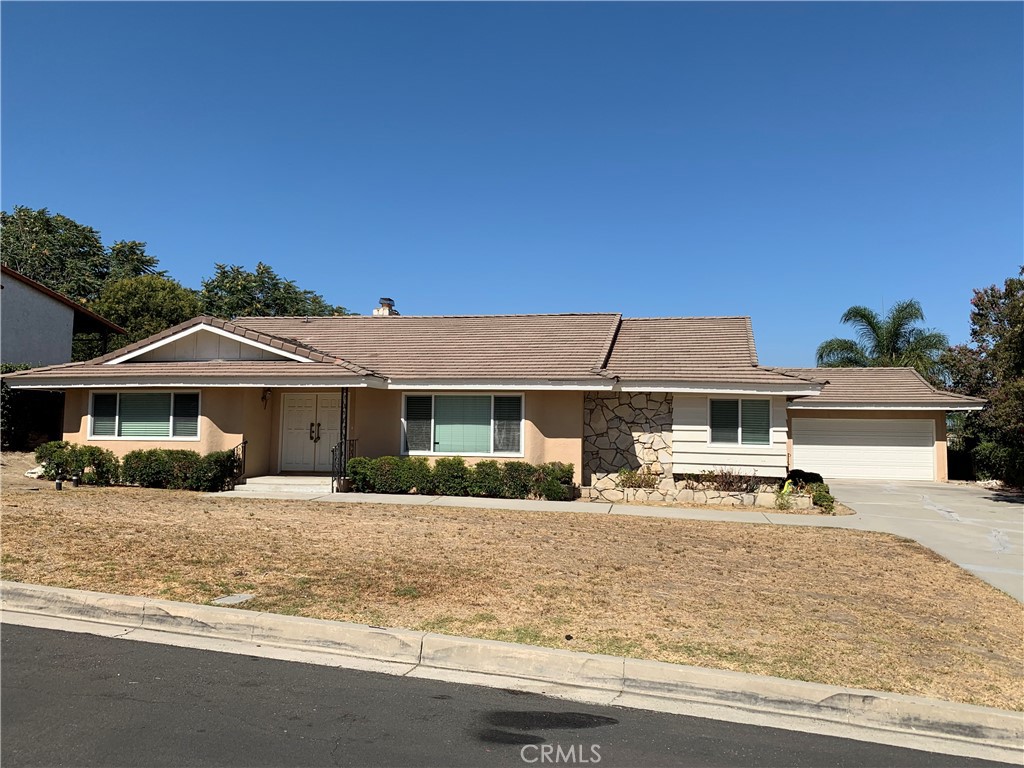 12945 Hillcrest