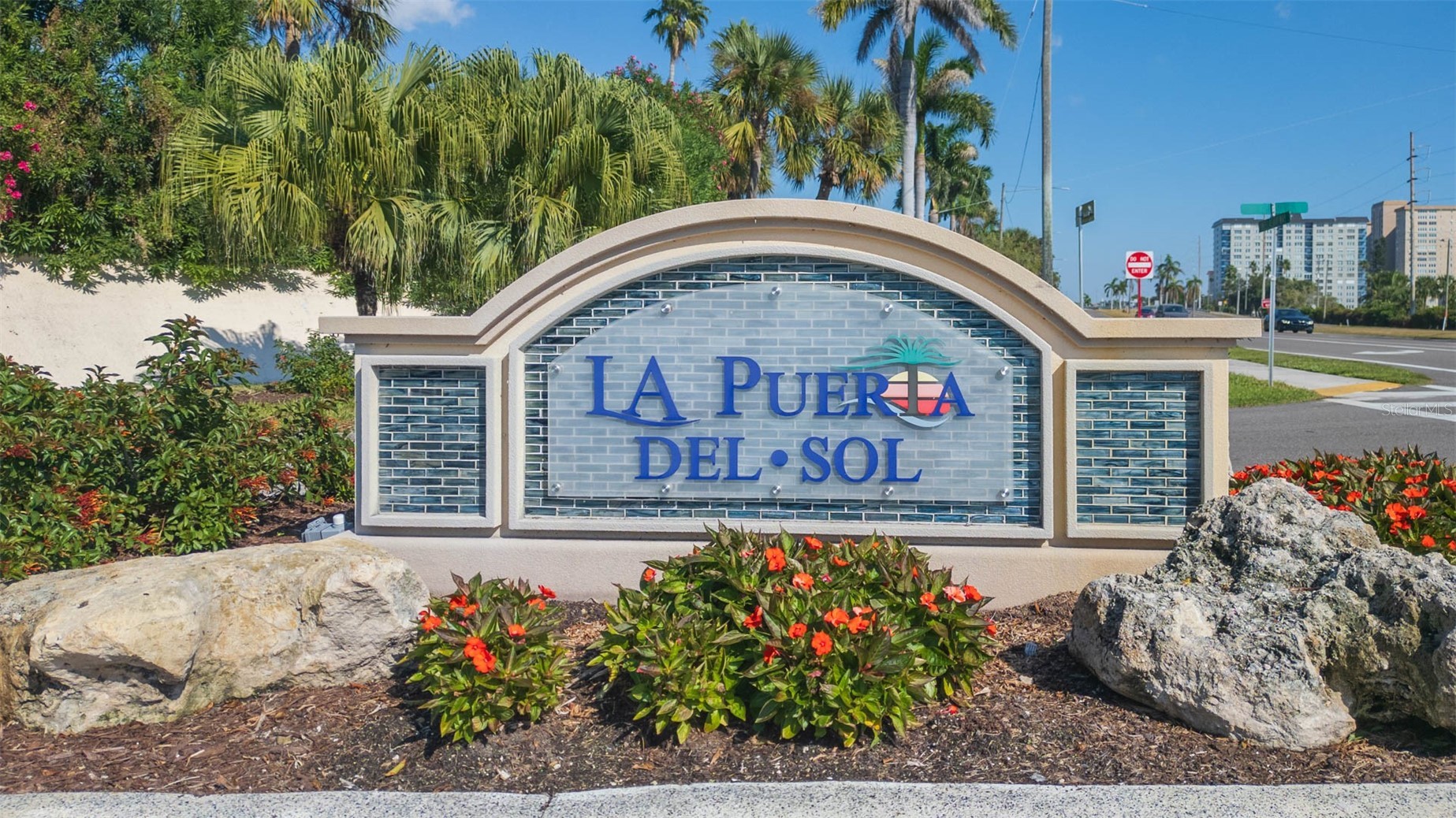 5642 PUERTA DEL SOL BOULEVARD S 142