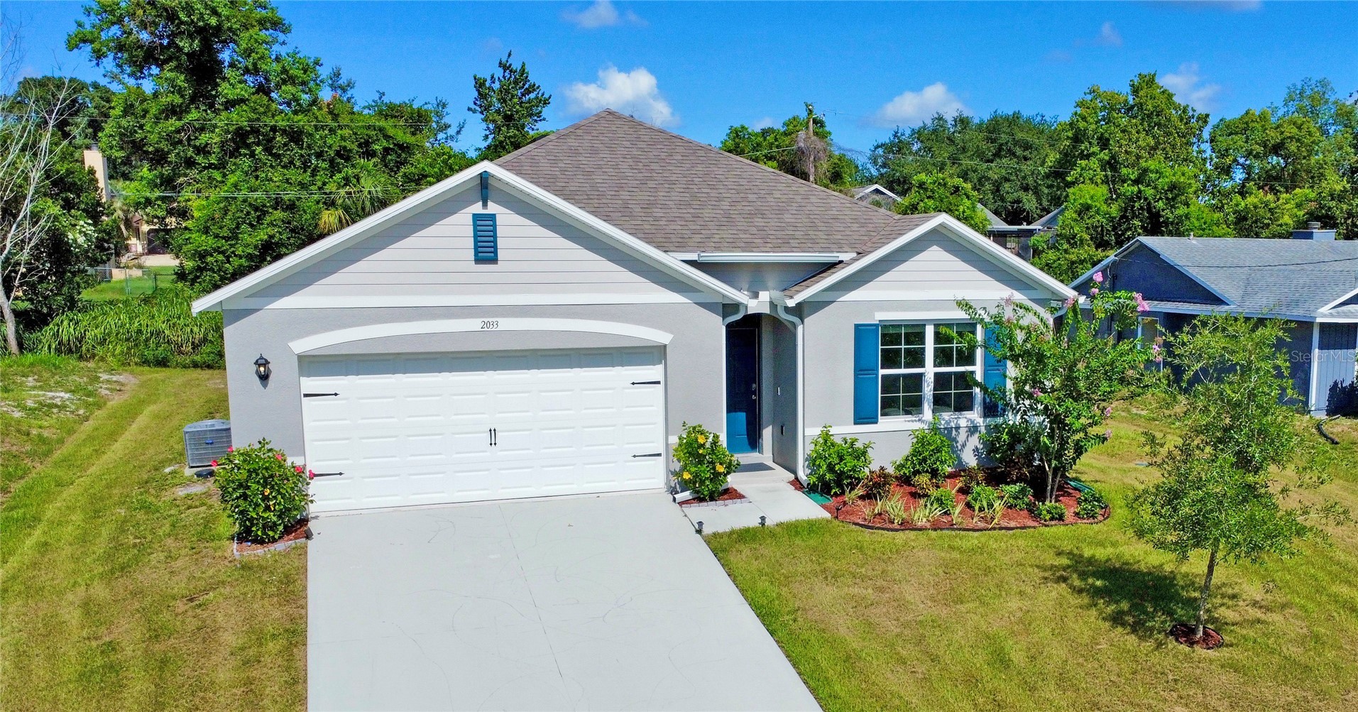 2033 E GLORIA DRIVE
