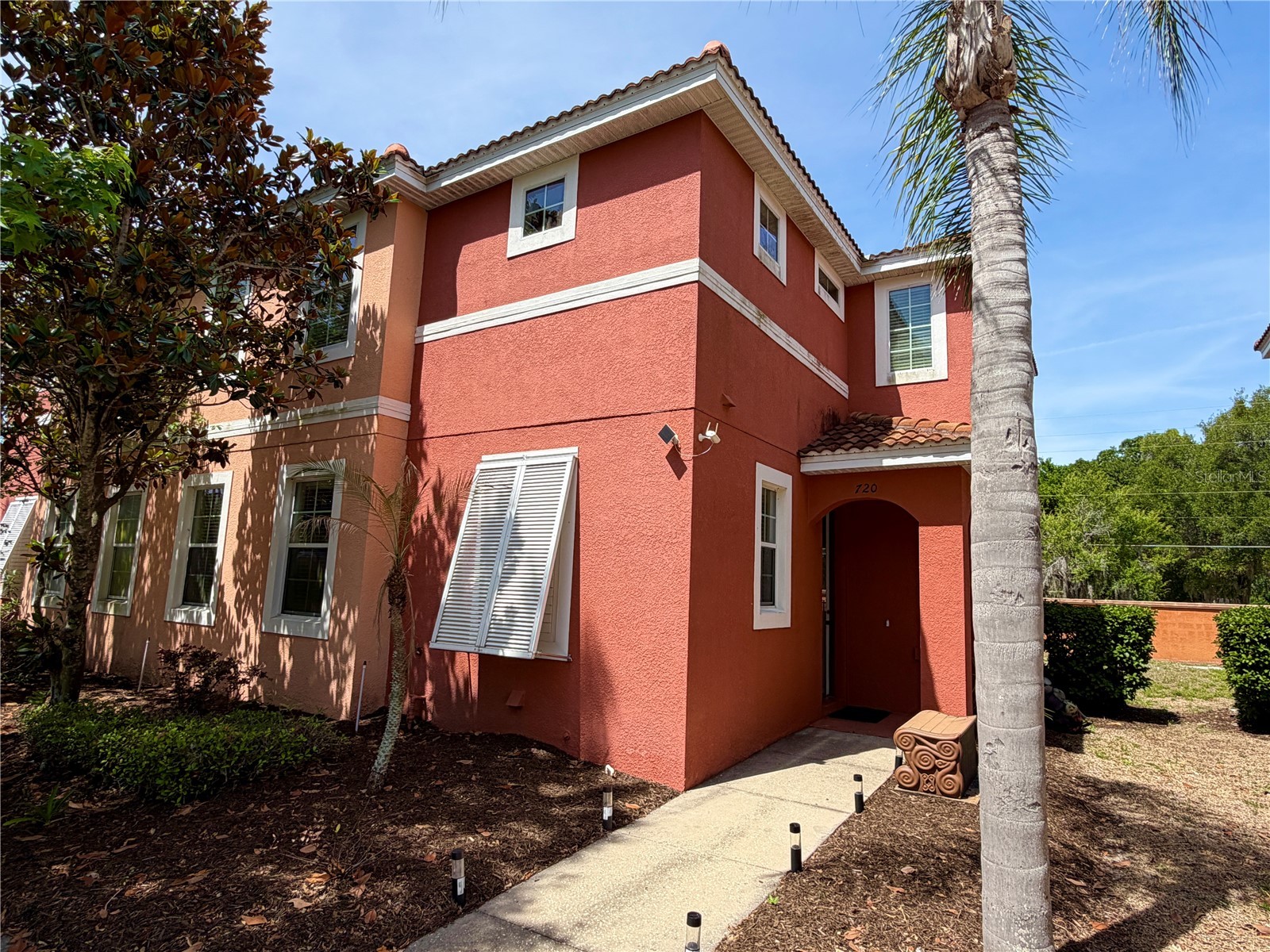 720 LAS FUENTES DRIVE