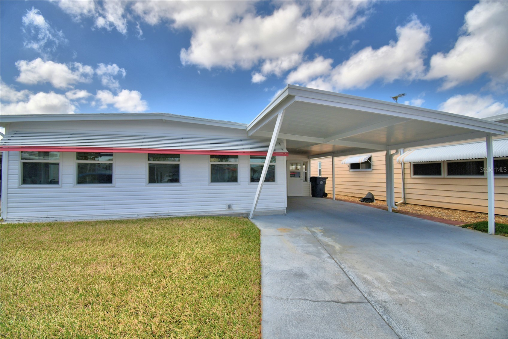 145 HOLIDAY LANE