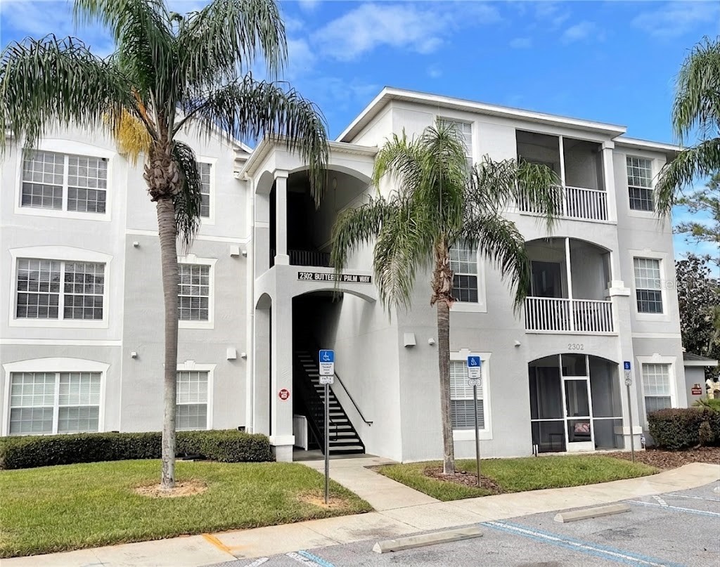 2302 BUTTERFLY PALM WAY 301