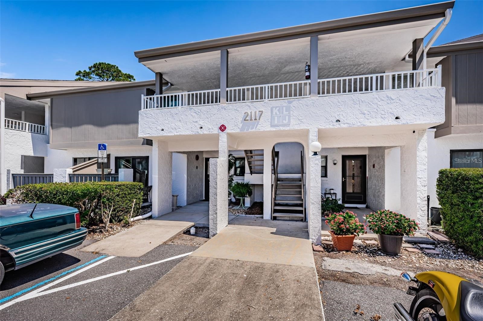 2117 LAKEWOOD CLUB DRIVE S 7K