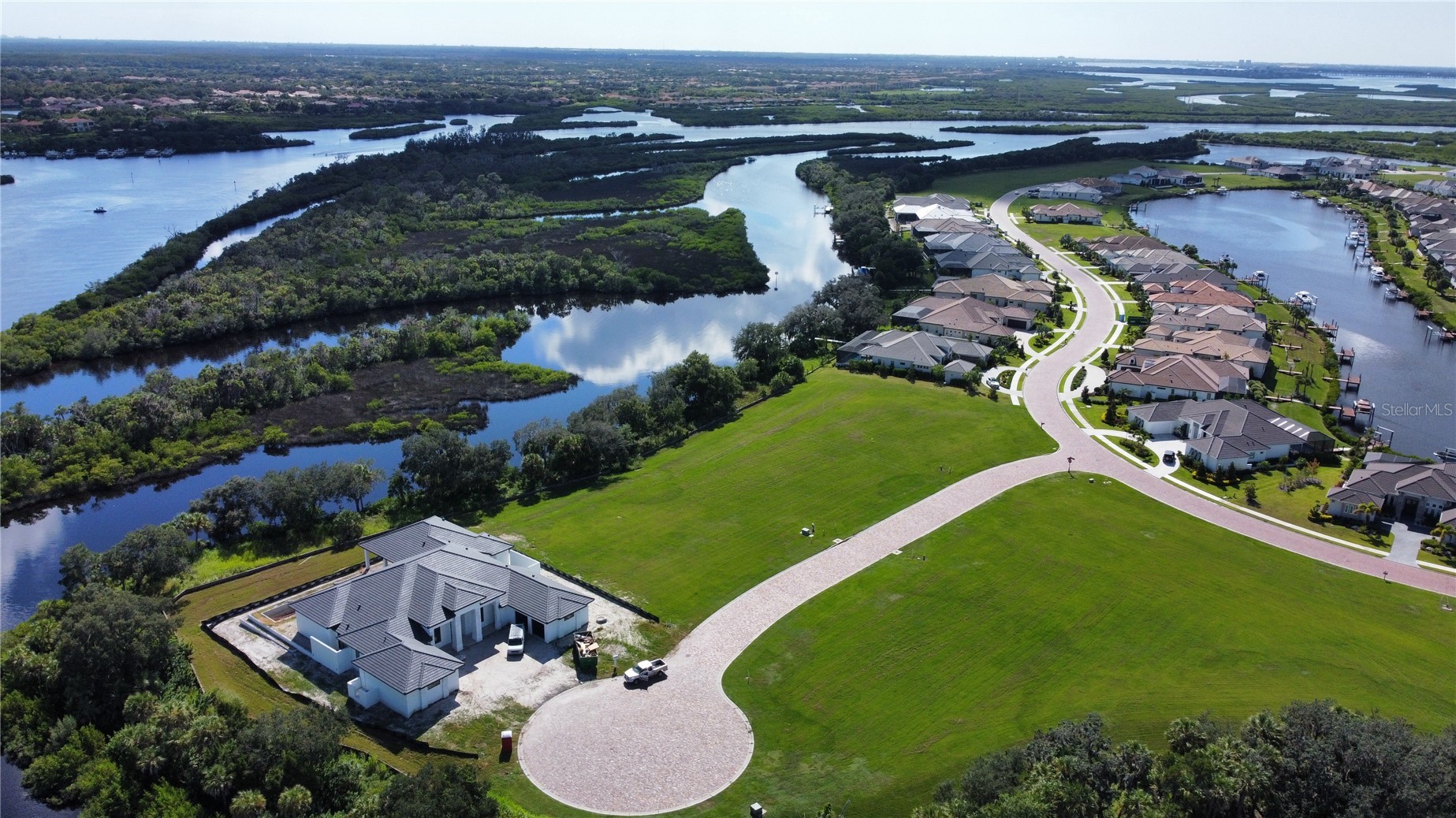 11609 BAYOU COVE