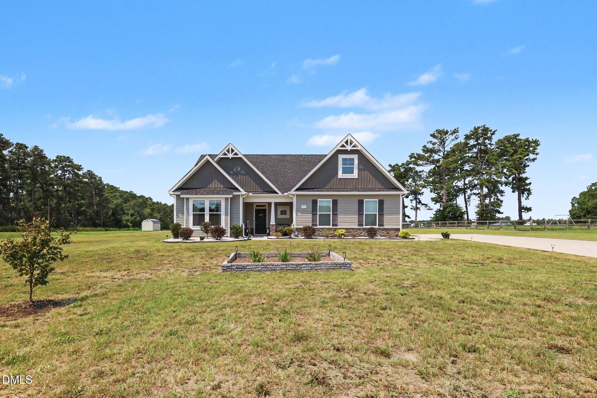 157 Sweet Grass Lane, Raeford, NC 28376