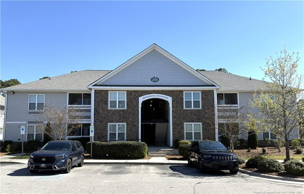 288 Gallery Drive 301, Spring Lake, NC 28390