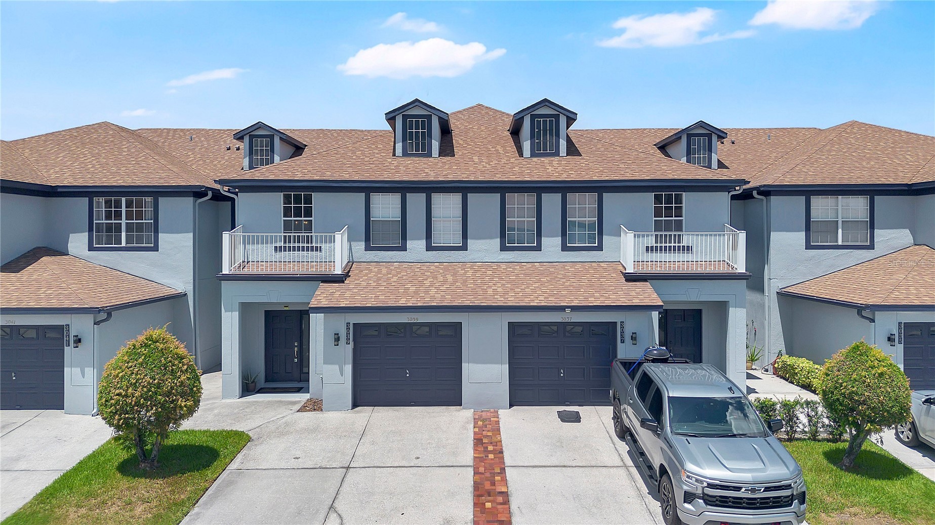 3039 ASHLAND LANE S