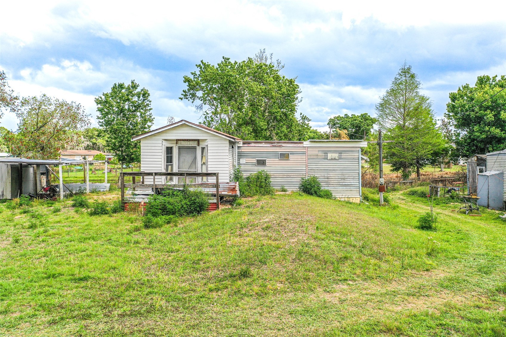 3386 MAPLE LANE
