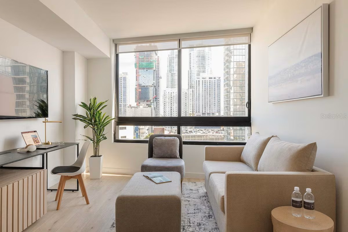 225 N MIAMI AVENUE 1407