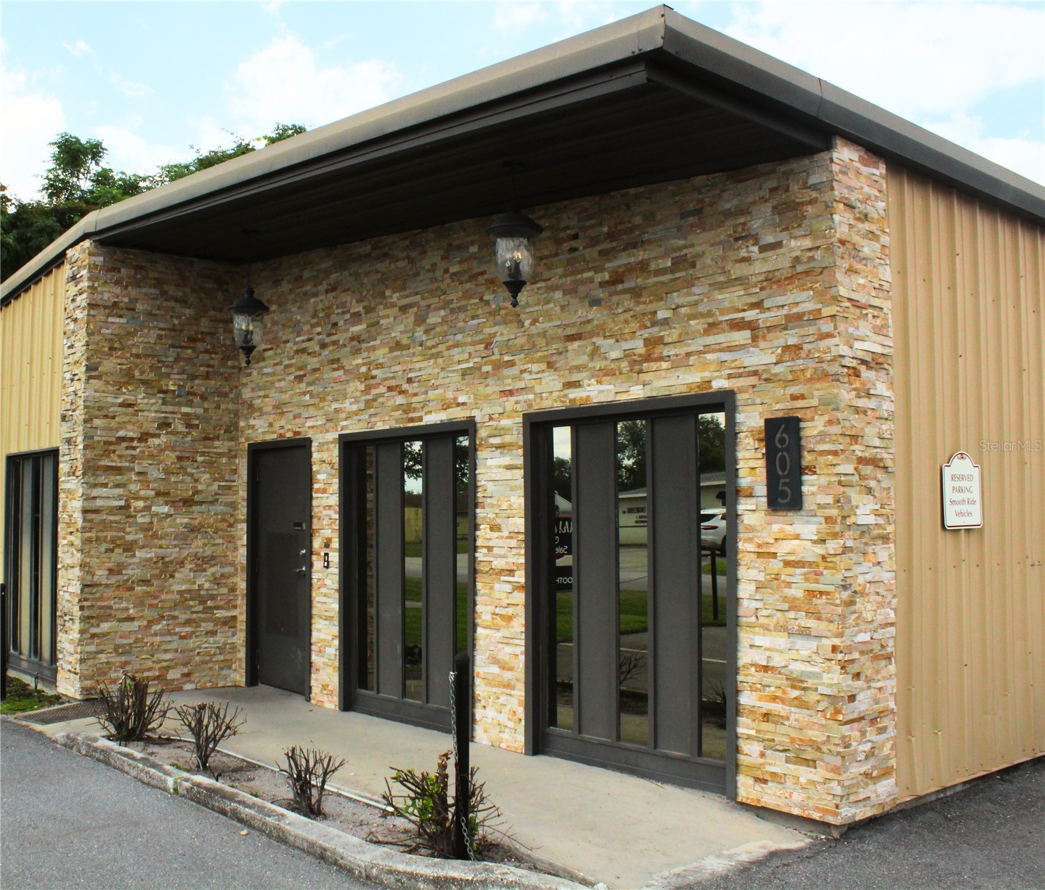 605 W BRANNEN ROAD